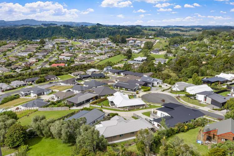 7 Three Brothers Place Warkworth_18