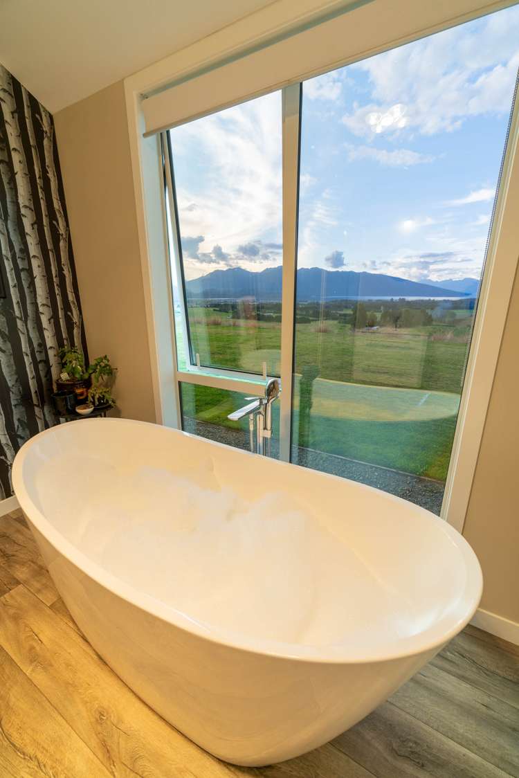 113 Ramparts Road Te Anau_19