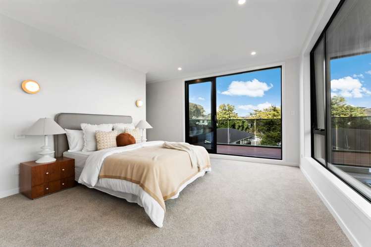 545 Beach Road Murrays Bay_18