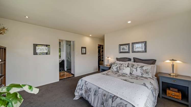 16 Ridgewood Place Shirley_16