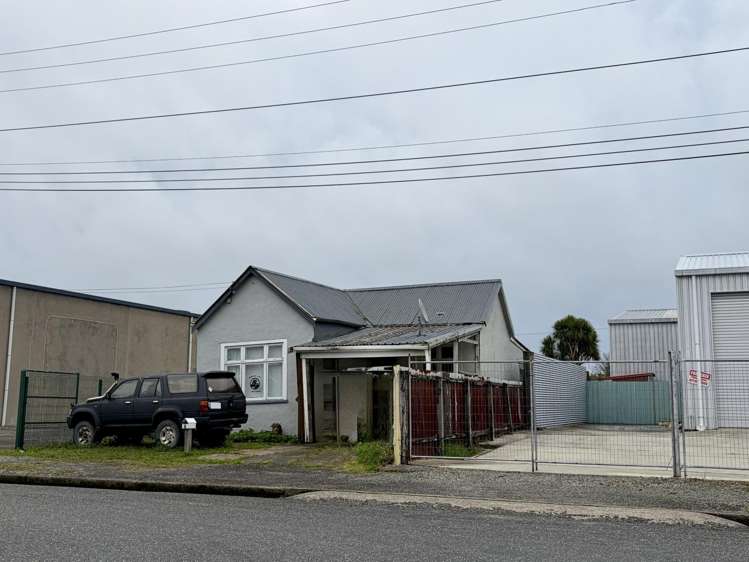 8 Adderley Street_1
