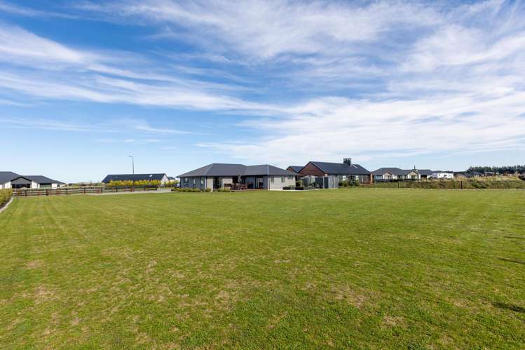 32 Summers Road Darfield_32