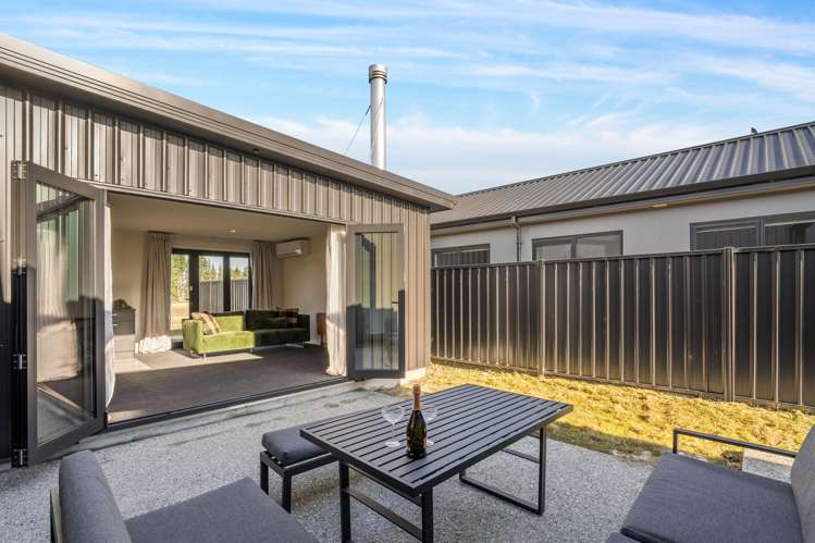 149 Burdon Loop Lake Hawea_12