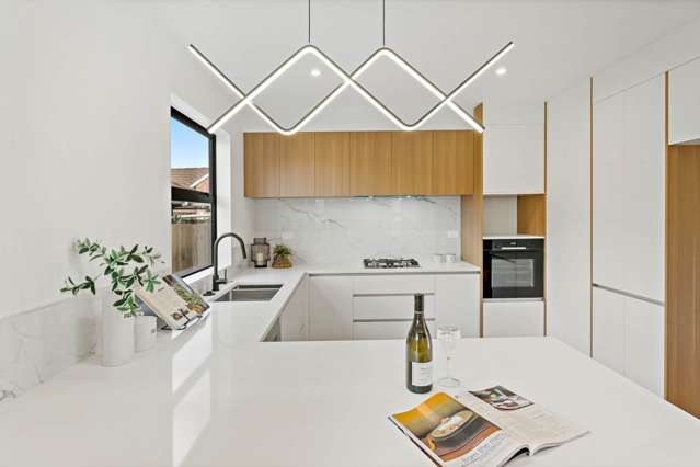 Discover Your Dream Home at 53 Alberta Street!