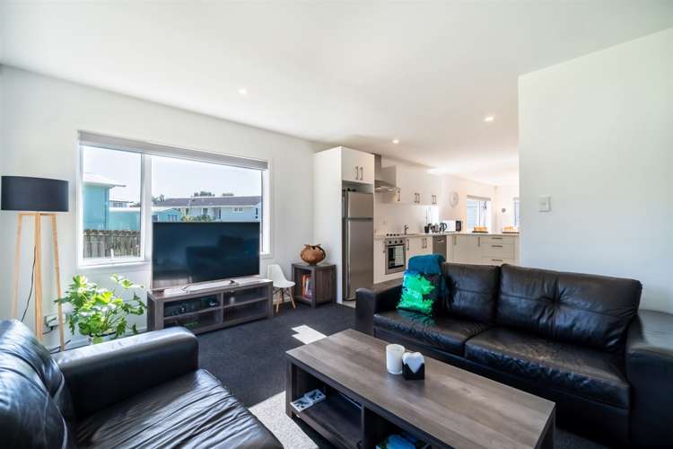 1/67b Metcalfe Road Ranui_6