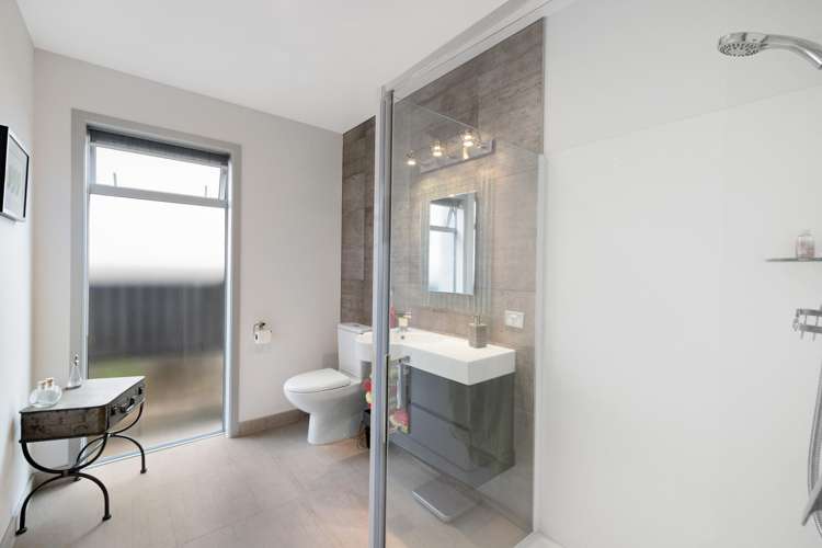 62F Grace Road Avenues_16