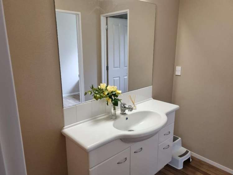 27 Heathfield Avenue Huntington_7