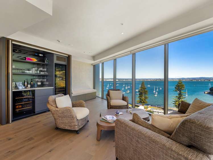 66-68/8 Maunganui Road_0