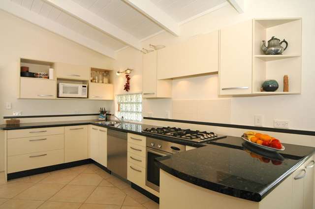 107 Omara Place Matarangi_2