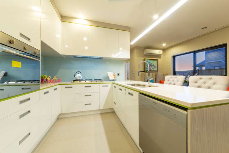 1 Haddington Drive Flat Bush_10