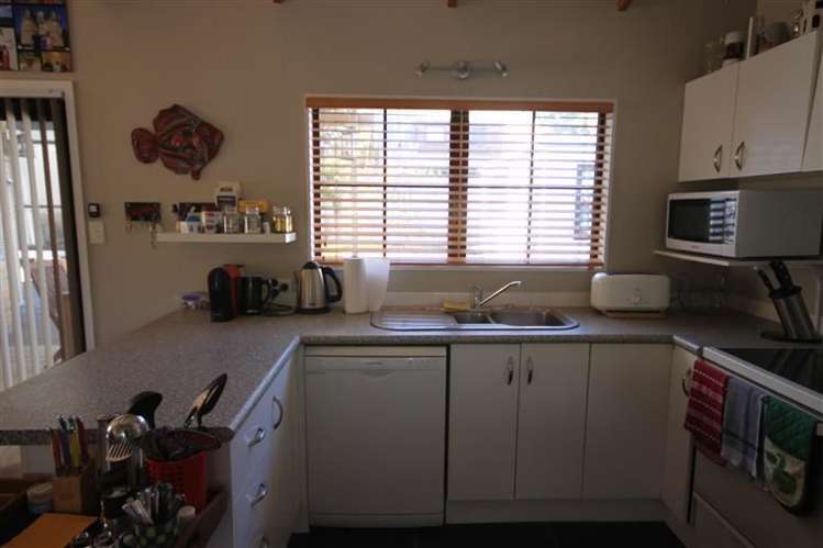 6 Blucher Reef Pauanui_4