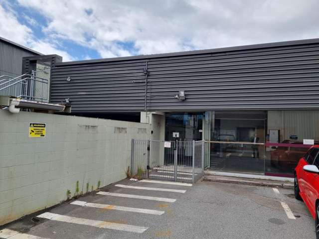 Whole rear building, 238 Thorndon Quay Thorndon_2