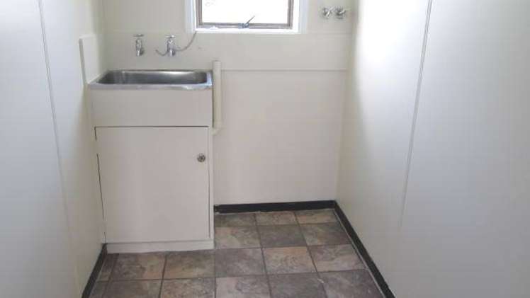 69 Lynwood Road New Lynn_9