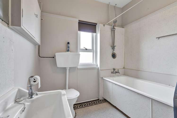 175 and175A High Street Eltham_22