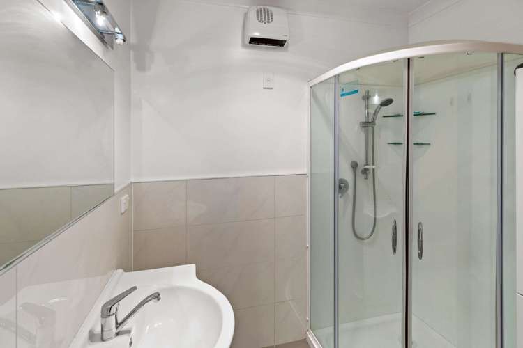 28 Mazengarb Road Paraparaumu Beach_13