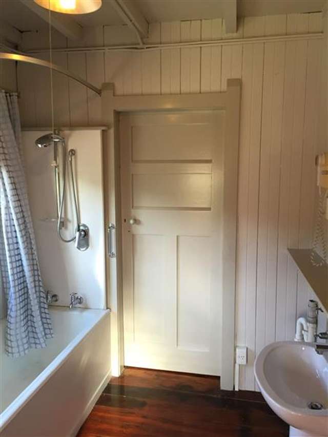 25 Evenden Road 10499_2