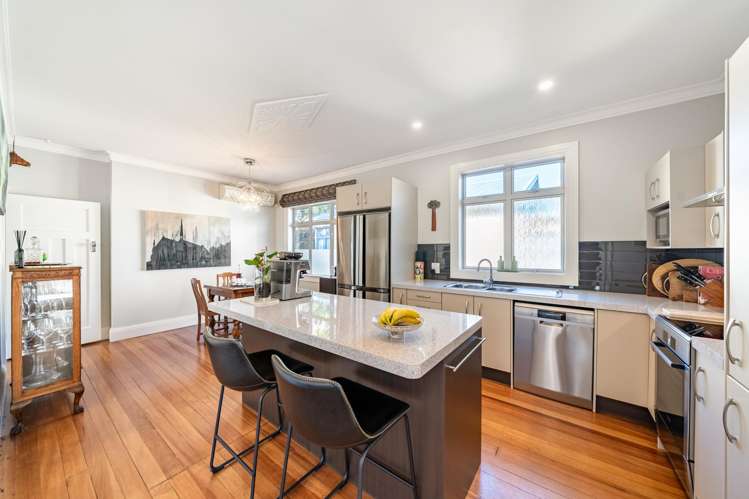 18 Bracken Street Petone_17