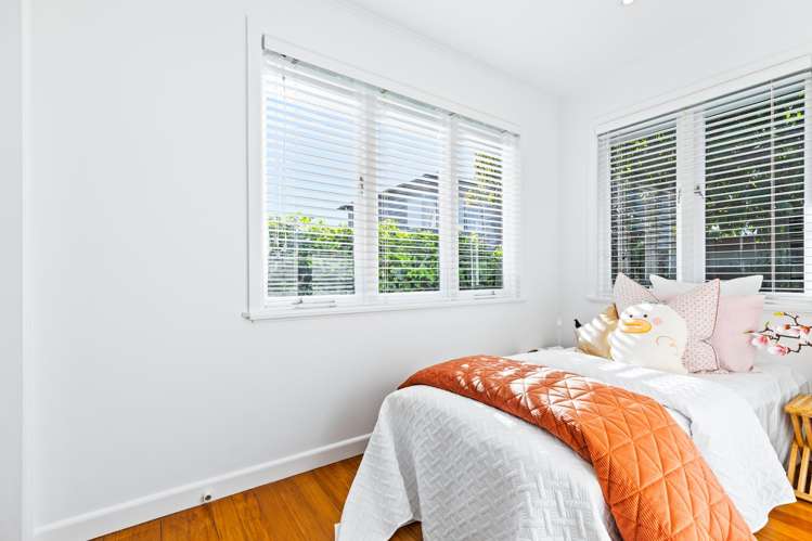 8 Waipani Road Te Atatu Peninsula_14