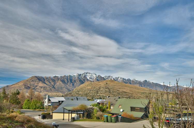 5 Goldleaf Hill Queenstown_21