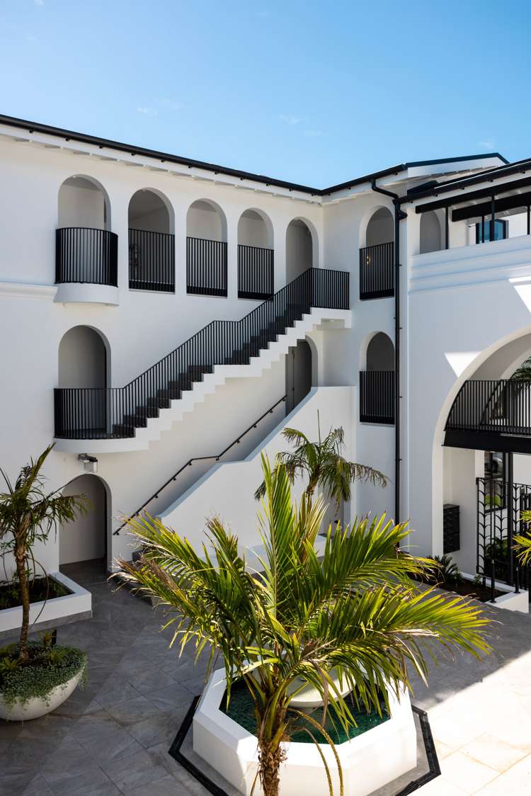 202/2 Tagalad Road Mission Bay_16