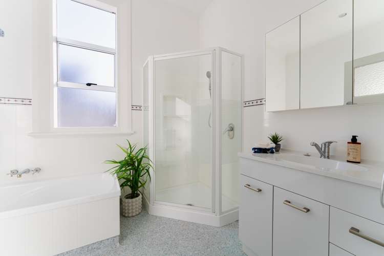 17 Coughtrey Street Saint Clair_27