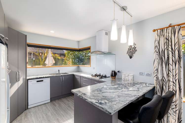 1/20 Rempstone Drive Halswell_5