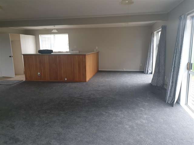 10 Colenso Place Otaki Beach_2