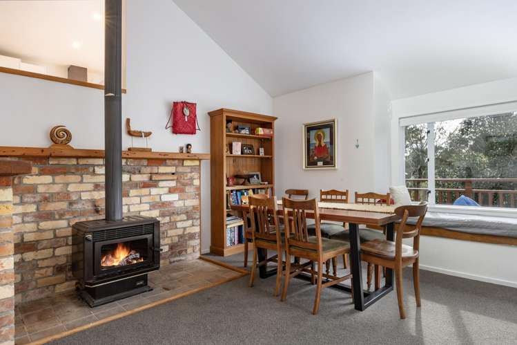 156 Piha Road Piha_15