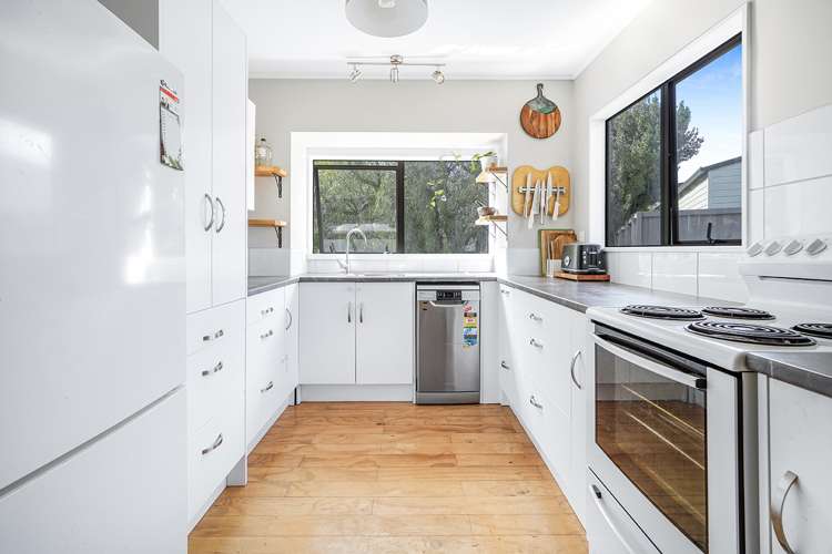 64 Pelorus Street Glenview_1