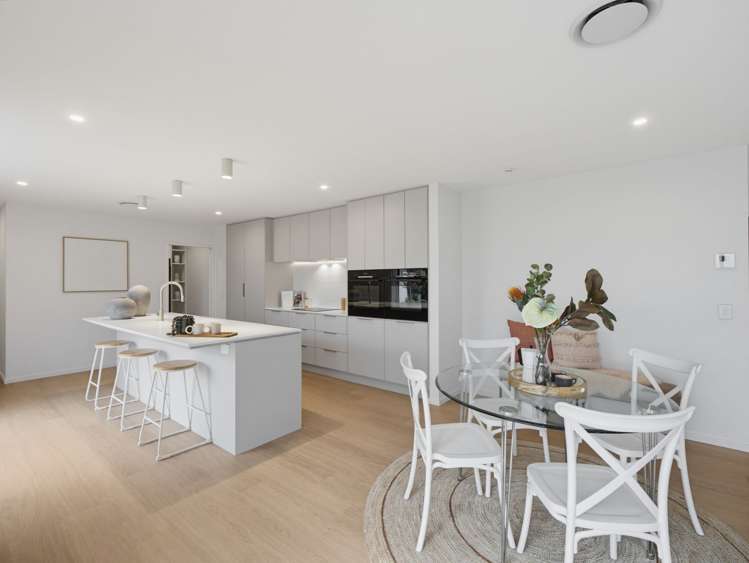 8 Hotere Street_3