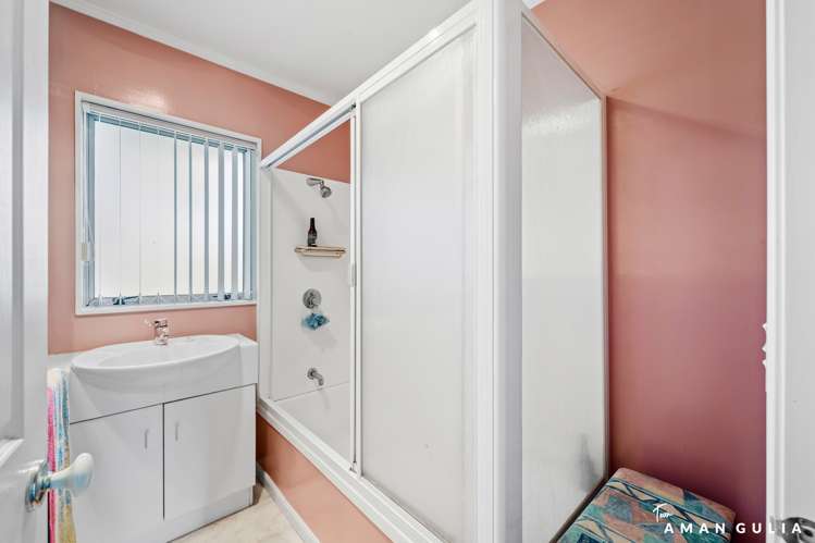 32 Heversham Place Glendene_12