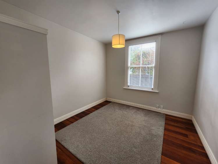 174 Grey Street 10051_7