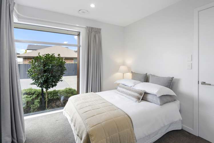 585 Madras Street Saint Albans_15