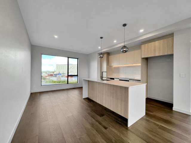 1/2 Marlborough Crescent Hobsonville_4