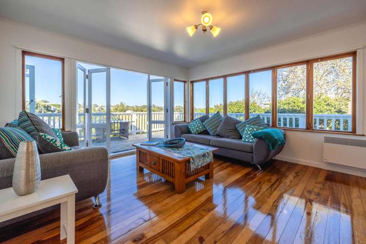 22 Marama Avenue Surfdale_5