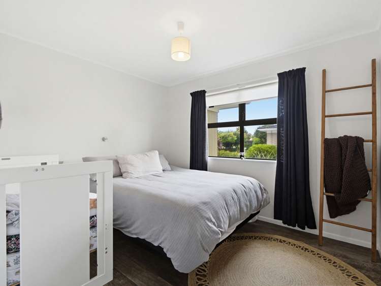 32a Holland Street Glenholme_12