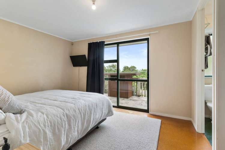 83 Sim Road Paerata_9