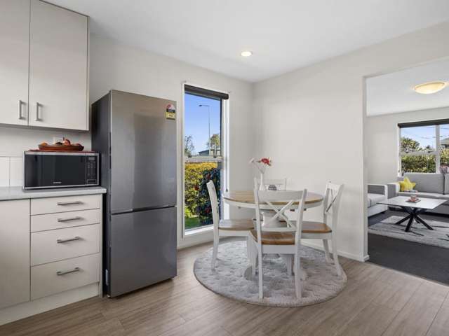 1/125 Prestons Road Redwood_2