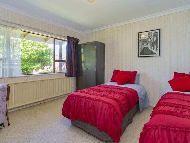 1616 Cust Road Cust_12