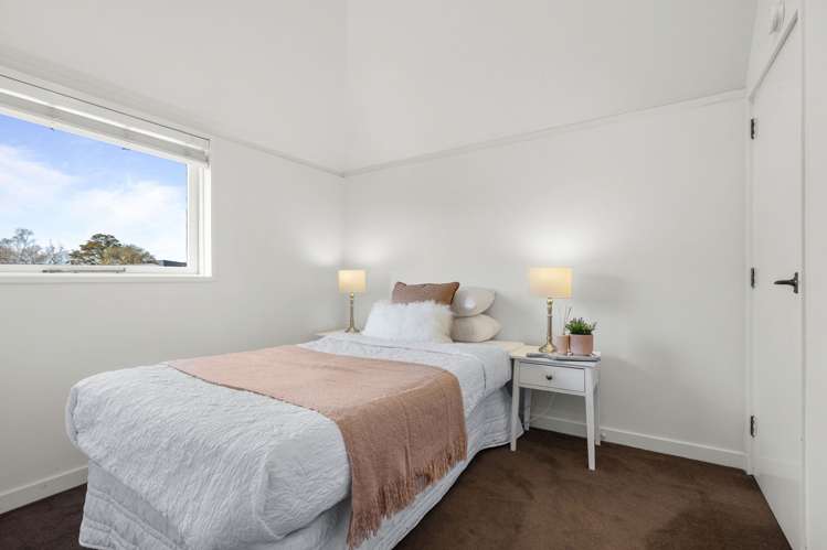 8/30 Clissold Street Merivale_11