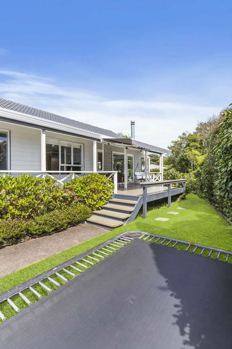 8 Maygrove Drive Orewa_33