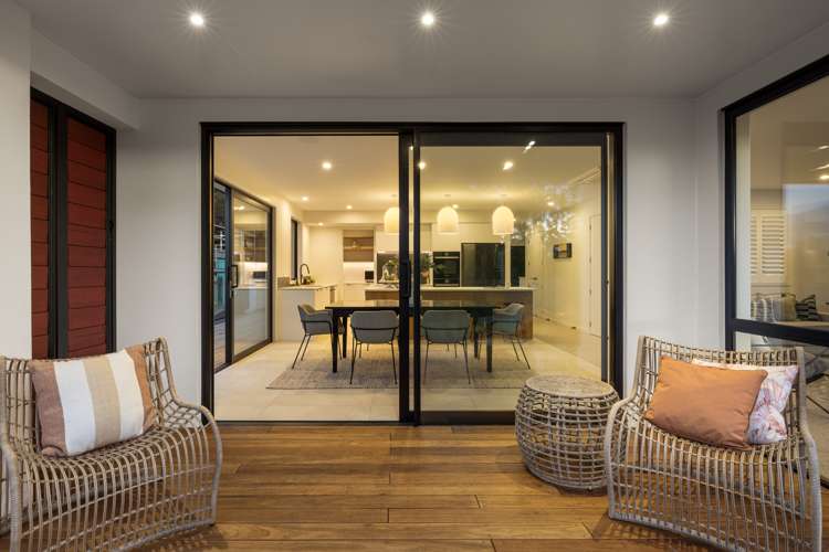 123 Lakes Boulevard Pyes Pa_13