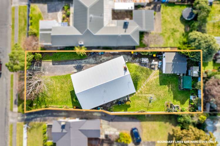 19 Mazengarb Road Paraparaumu Beach_1