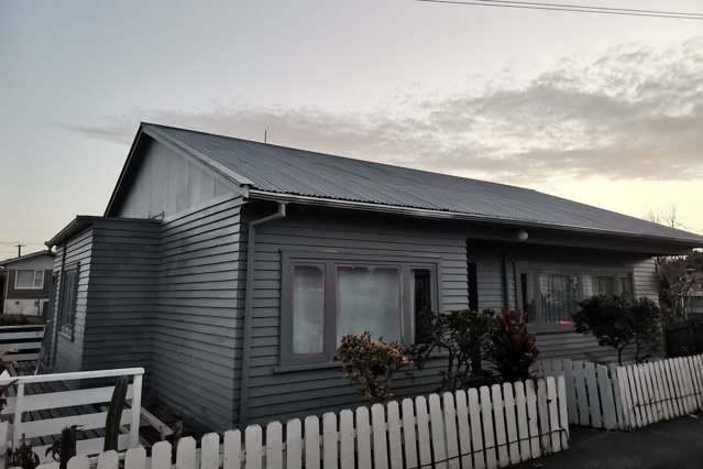 Large Family Home Otara Central