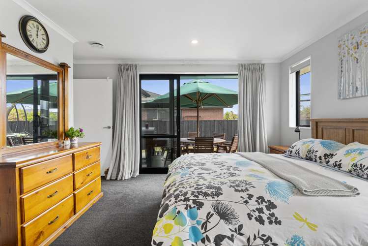 9 Orchard Terrace Riverhead_8