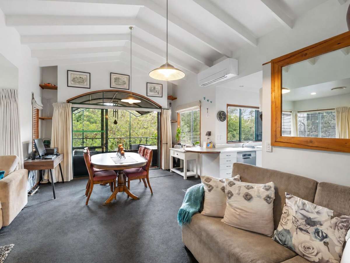93 Upland Road_5