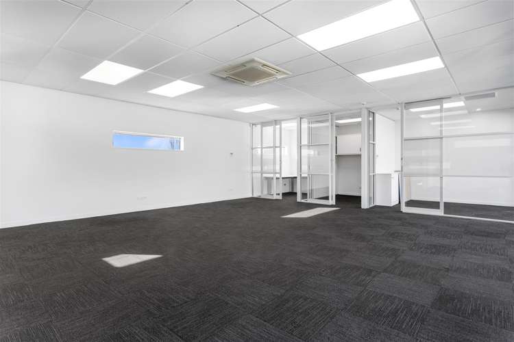 35B Leslie Hills Drive Riccarton_3
