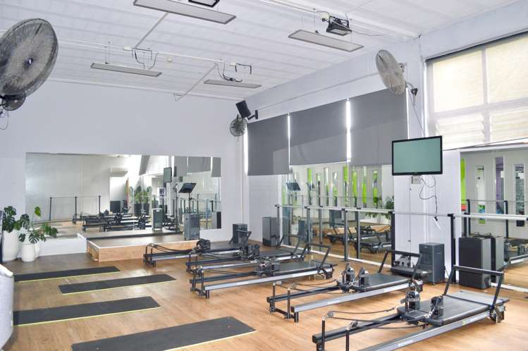 399 New North Road_0