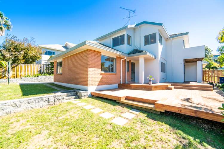 29 Caversham Drive Torbay_2