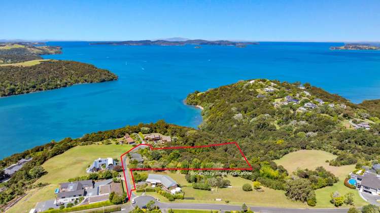 14 Kotare Place Sandspit_1